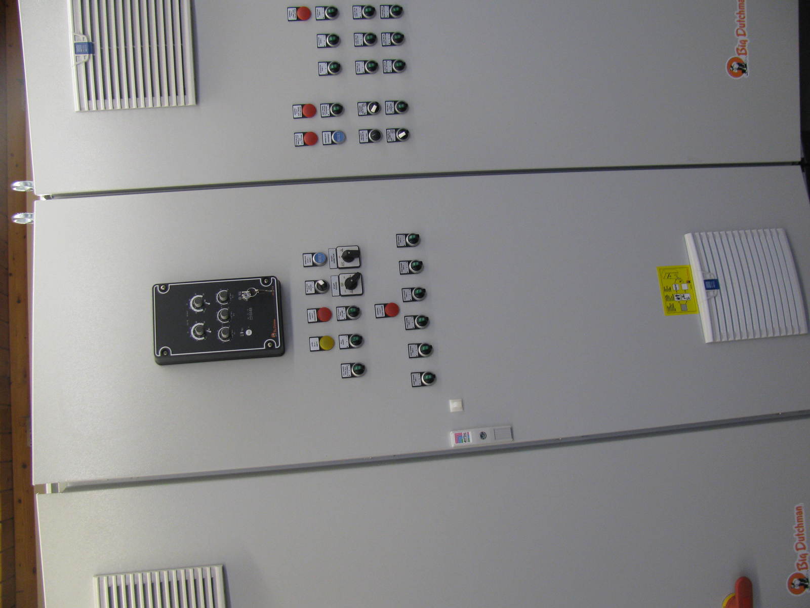 Control cabinet layer house - UV788 5r/6t - vent/feed/egg